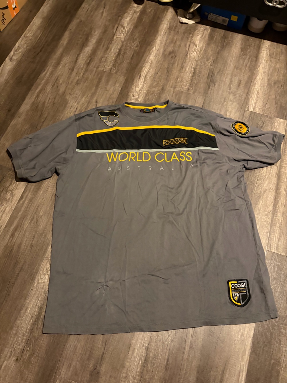 Coogi World Class Australia Patches Shirt (TAGGED 5XL)